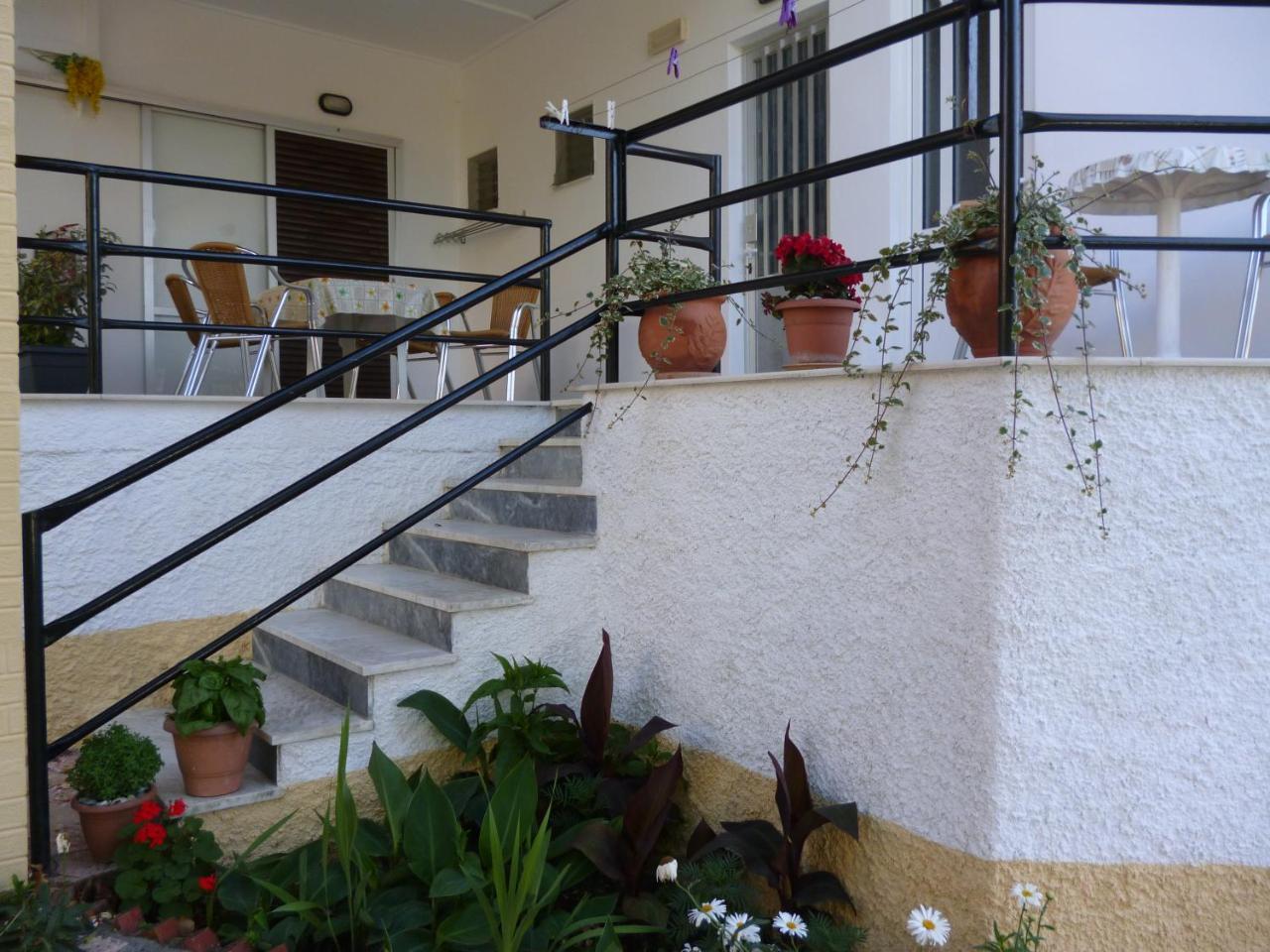 Kostas Studios Agios Georgios Pagon Exterior foto