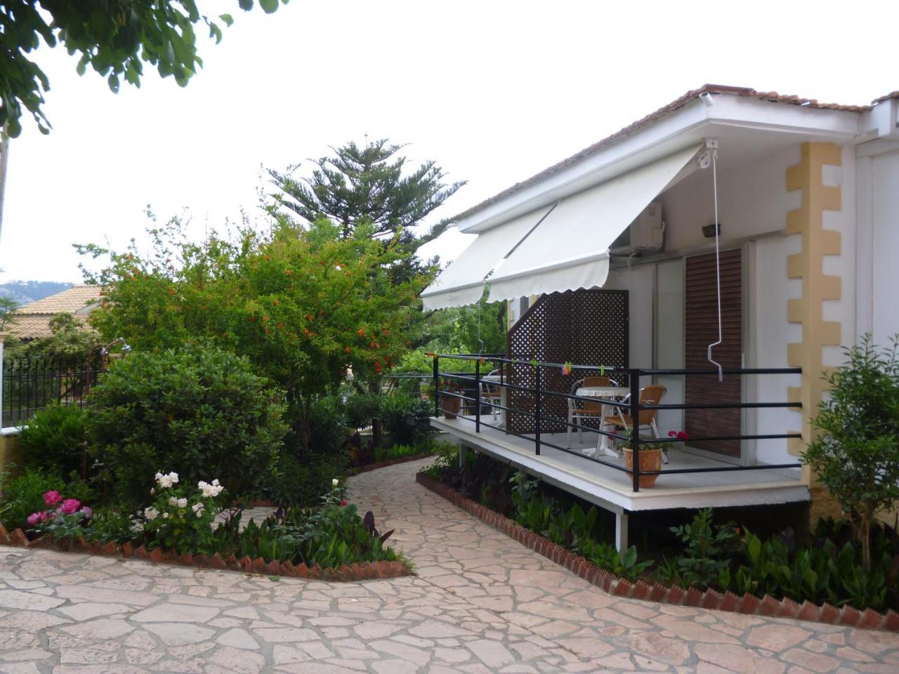 Kostas Studios Agios Georgios Pagon Exterior foto