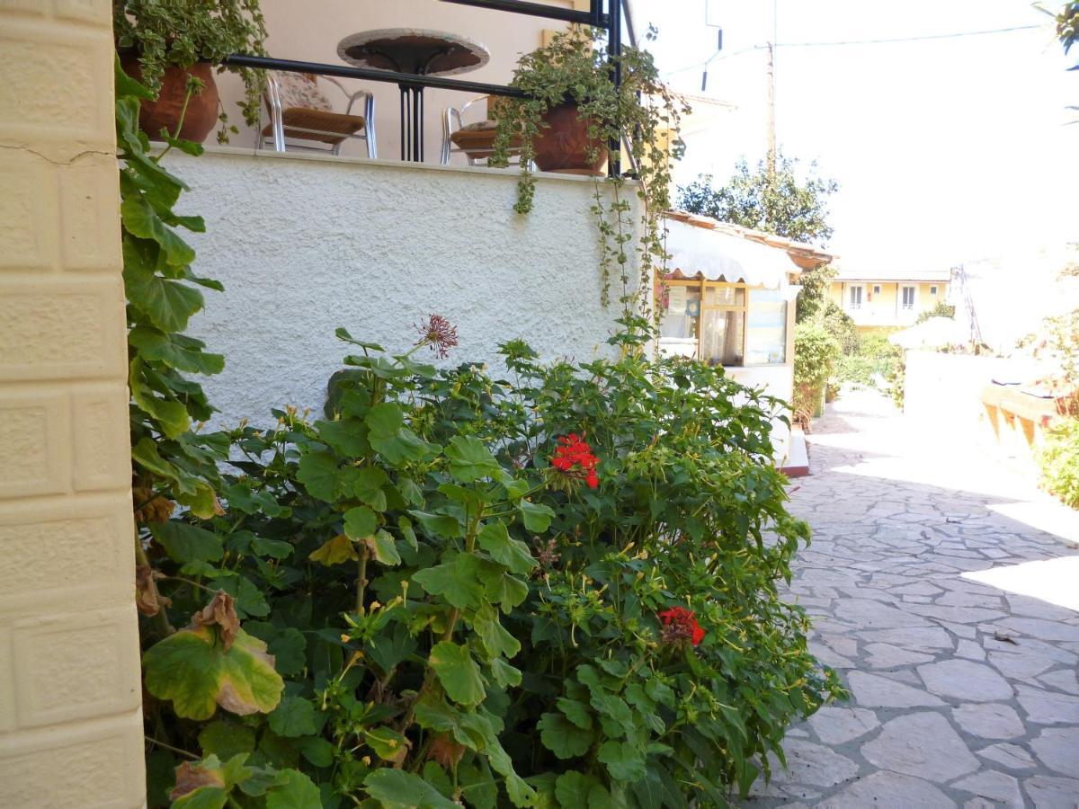 Kostas Studios Agios Georgios Pagon Exterior foto